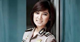 Yu Kenalan sama 4 Polwan cantik yang siap nangkap agan