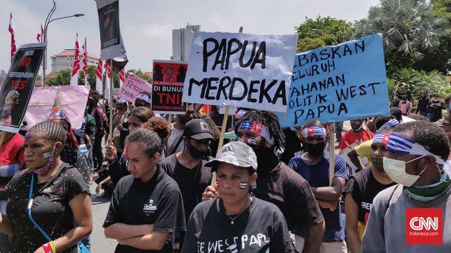 Anggota TNI AU Injak Kepala Warga, Komnas HAM: Memperumit Upaya Bangun Papua