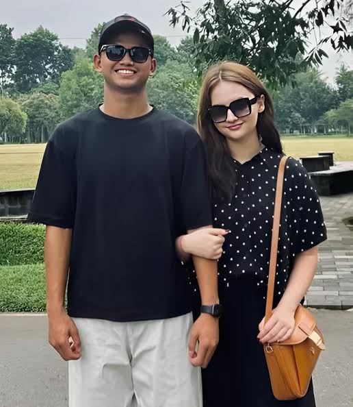 Siapa sih Hokky Caraka? Namanya Viral Diduga Chat Mesum dengan Pegawai Hotel,Ternyata
