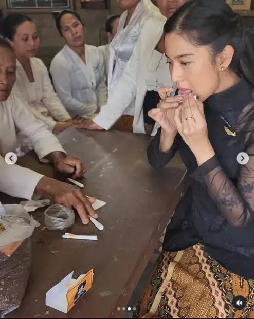 viral-ribuan-buruh-rokok-gudang-garam-kena-phk-massal
