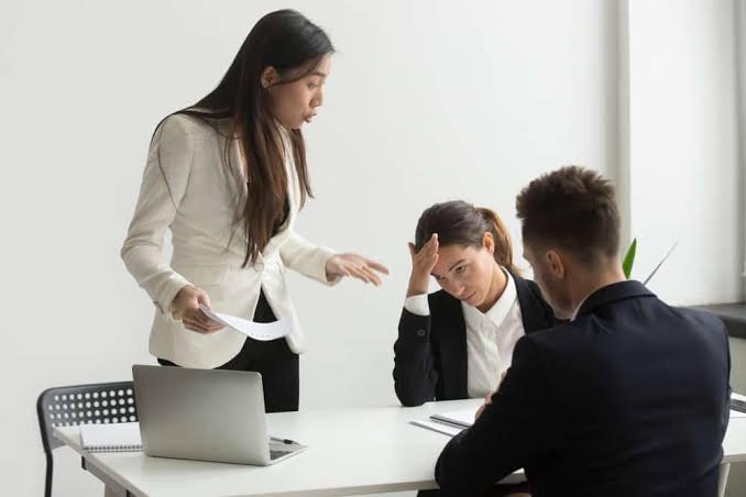 These 8 Characteristics of Office Colleagues Are Toxic, Bro