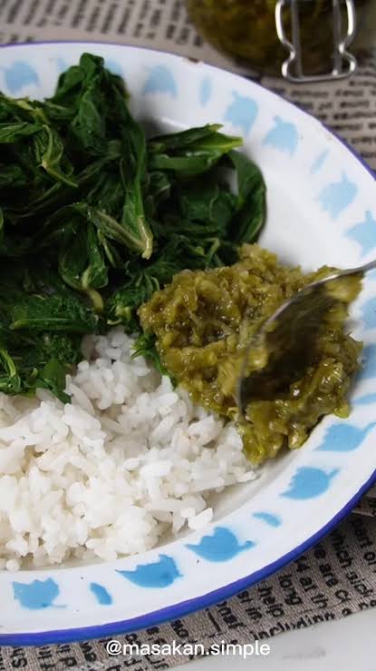 Telur dan Daun Kelor Jadi Alternatif, Pengganti Susu di Program Makan Bergizi Gratis