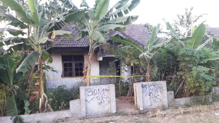 Ngeri! Tinggal Kerangka, Mayat Ini Ditemukan di Rumah Kosong dalam Keadaan Duduk 