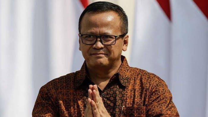 tenggelamkan--korupsi-di-pusaran-kkp-susi-hingga-edhi-dan-sharif