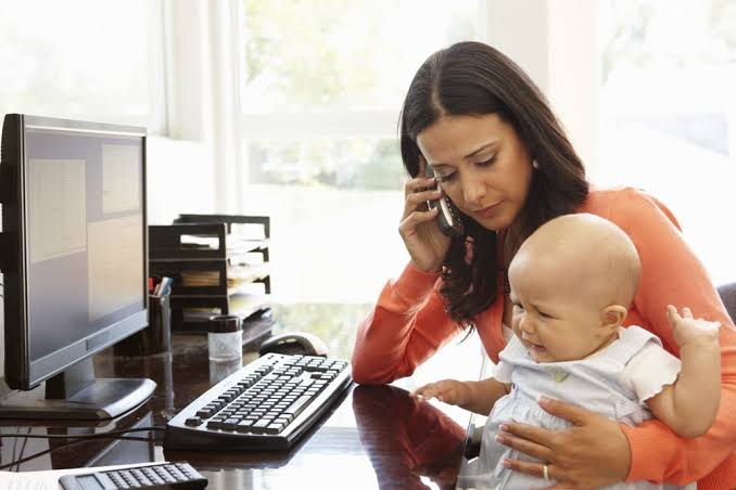 Meski Ditinggal Suami Dia Tetap Jadi Ibu Yang Hebat