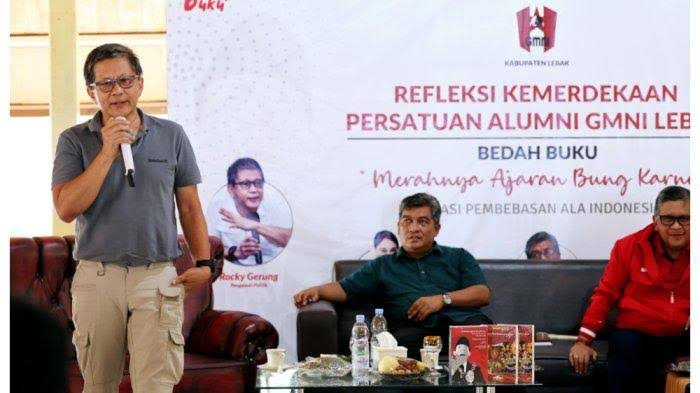 Rocky Gerung Puji Megawati: Tetap Senyum Meski Diintimidasi Kekuasaan