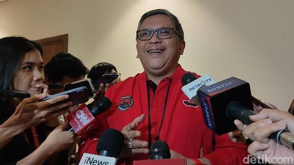Hasto Sindir Keras Ridwan Kamil di Bandung: Nggak Mampu Atasi Banjir