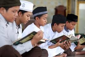 Nostalgia, inilah hal-hal yang dirindukan saat nyantri! Agan Rindu yang Mana?