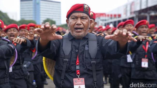 Komarudin Watubun Ingatkan Satgas Bergerak jika Megawati dan PDIP Dilukai
