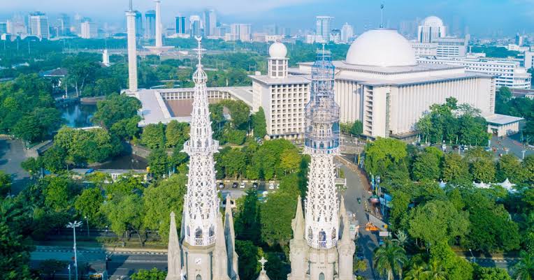4 Kecamatan Dengan Rasio Jumlah Gereja &amp; Masjid Yang Hampir Berimbang