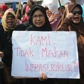 Penting! Jokowi Ingatkan Kondisi Jalan Daerah Bisa Bantu Stabilkan Harga Bapok