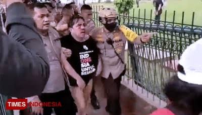 Ade Armando Jadi Komisaris Anak Perusahan PLN, Denny : Mungkin Dulu Sering Kesetrum