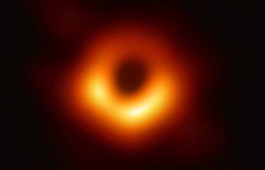 mungkinkah--akhirat--ada-di-black-hole