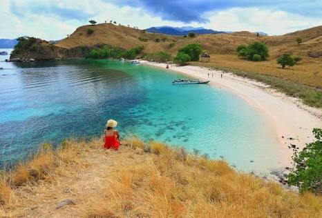 Yuk Liburan Ke 7 Pulau Yang jarang di Kunjungi