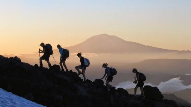Kisah Mencekam Pendakian Gunung Manglayang