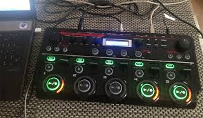 Instrumen Dengan Mulut menggunakan Loopstation