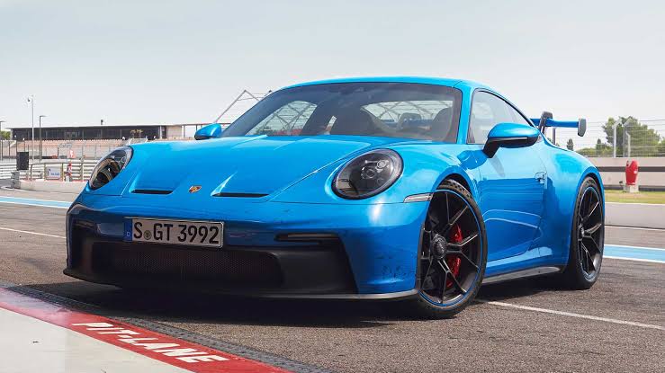 mulai-8-miliar-porsche-911-gt3-resmi-melantai-di-indonesia