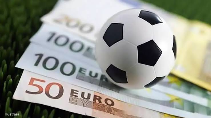 Short Story #89 : Judi Bola