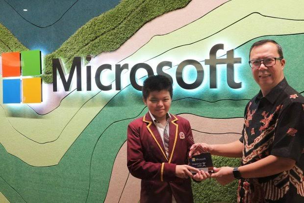 Pelajar ini Menang Kompetisi Microsoft, Netizen Malah Bawa-Bawa Agama