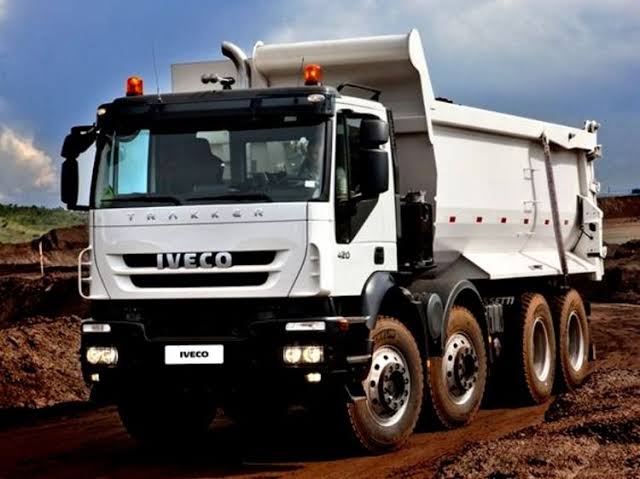 produsen-truk-asal-eropa-senang-ada-pembatasan-truk-melintas-di-tol-mulai-2020