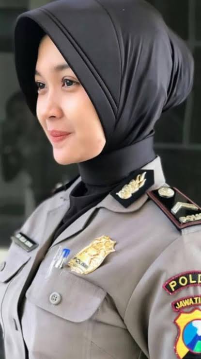 Bejat, Polisi di Jateng Dilaporkan karena Intip dan Rekam Polwan Sedang Mandi
