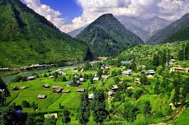 Kashmir - Kisah Tanah Surga yang Merana di Kaki Gunung Himalaya