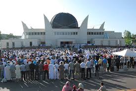Indahnya Masjid di Tuan Rumah EURO 2016