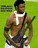 &#91;Pict lengkap&#93; Balotelli GOKIL!