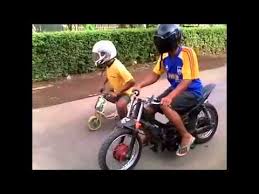 Berbagai Pandangan Negatif Sebagai Sesama Pengguna Jalan Raya, Agan Yang Mana?