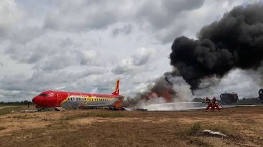 Pesawat Timnas Arab di Piala Dunia Terbakar saat Terbang