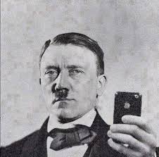 FOTO-FOTO SELFIE TERTUA DIDUNIA