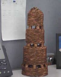 Susunan Koin Logam yang Unik