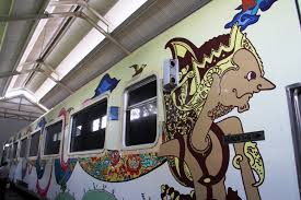 Indonesia Buat Kereta Batik Pertama di Dunia