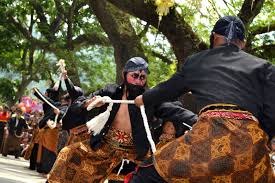 Mengenal Lebih Dekat Tarian Reog Ponorogo