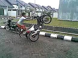 sensasi,perasaan,akibat dan alasan menerobos jalur busway