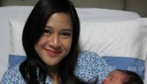 &#91;Dian Sastro&#93; Hamil Tua, Dian Sastro Makin Cakep Gan