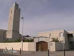 Indahnya Masjid di Tuan Rumah EURO 2016