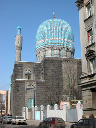 Mengenal dan Melihat lebih dekat St. Petersburg mosque a.k.a Masjid Soekarno Rusia