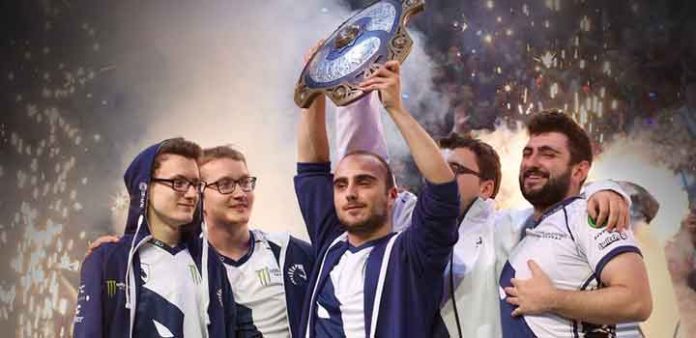 Bingung Cara Buat Tim Esports? Ini Dia Tipsnya!