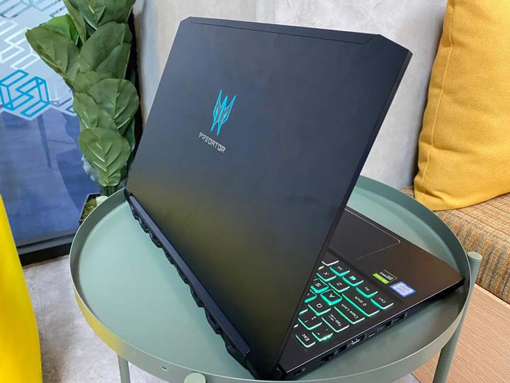 Predator Triton 300 : Laptop Gaming Masterpiece Dengan Layar 144Hz