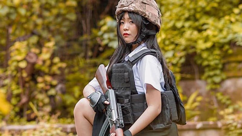 Clausiee, Selebgram Esports Cantik yang Multitalenta