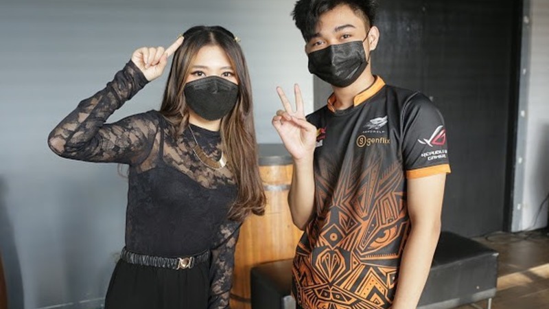 GFLX Bottle, Roster Muda dari Pasukan Serigala