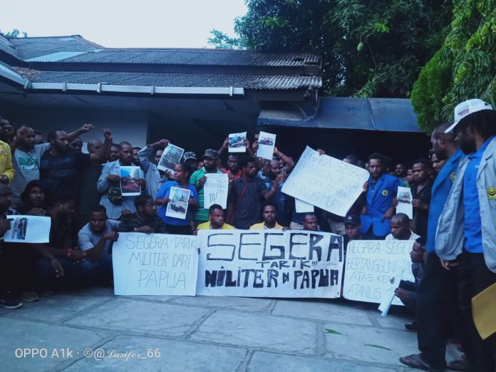 mahasiswa-puncak-mengutuk-tni-yang-menewaskan-pelajar-di-ilaga