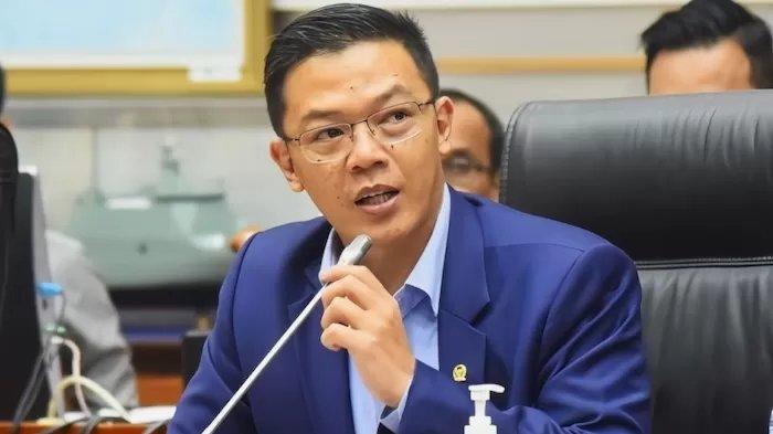 Usulkan Kemenlu Ditutup Sementara, Kapasitas Sugiono Dipertanyakan