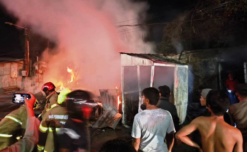 Nenek Tewas Terpanggang Usai Rumah Dibakar Cucu