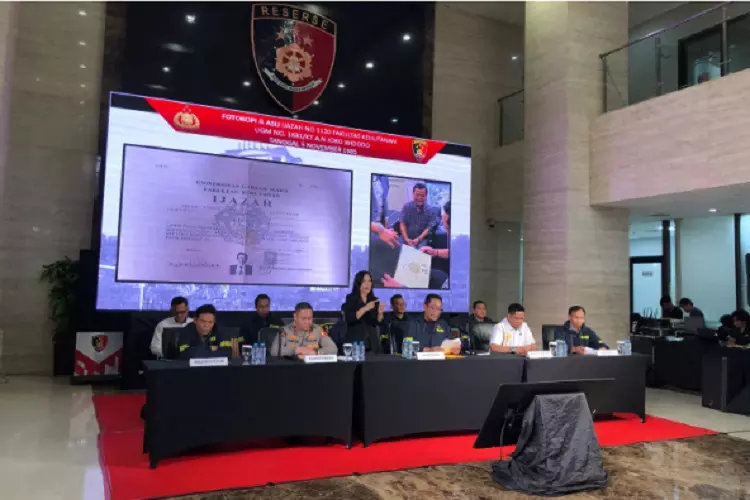 Guru Besar Unair Kritik Hasil Uji Forensik Bareskrim Ijazah Jokowi, Tak Penuhi Syarat