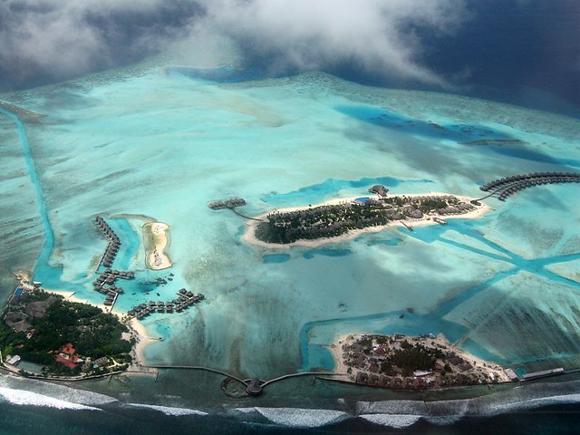 10 Foto Mengagumkan Pulau Maladewa Dari Atas