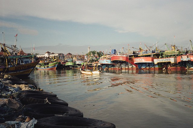 warung-ngumpul-penggemar-kamera-analog---part-5