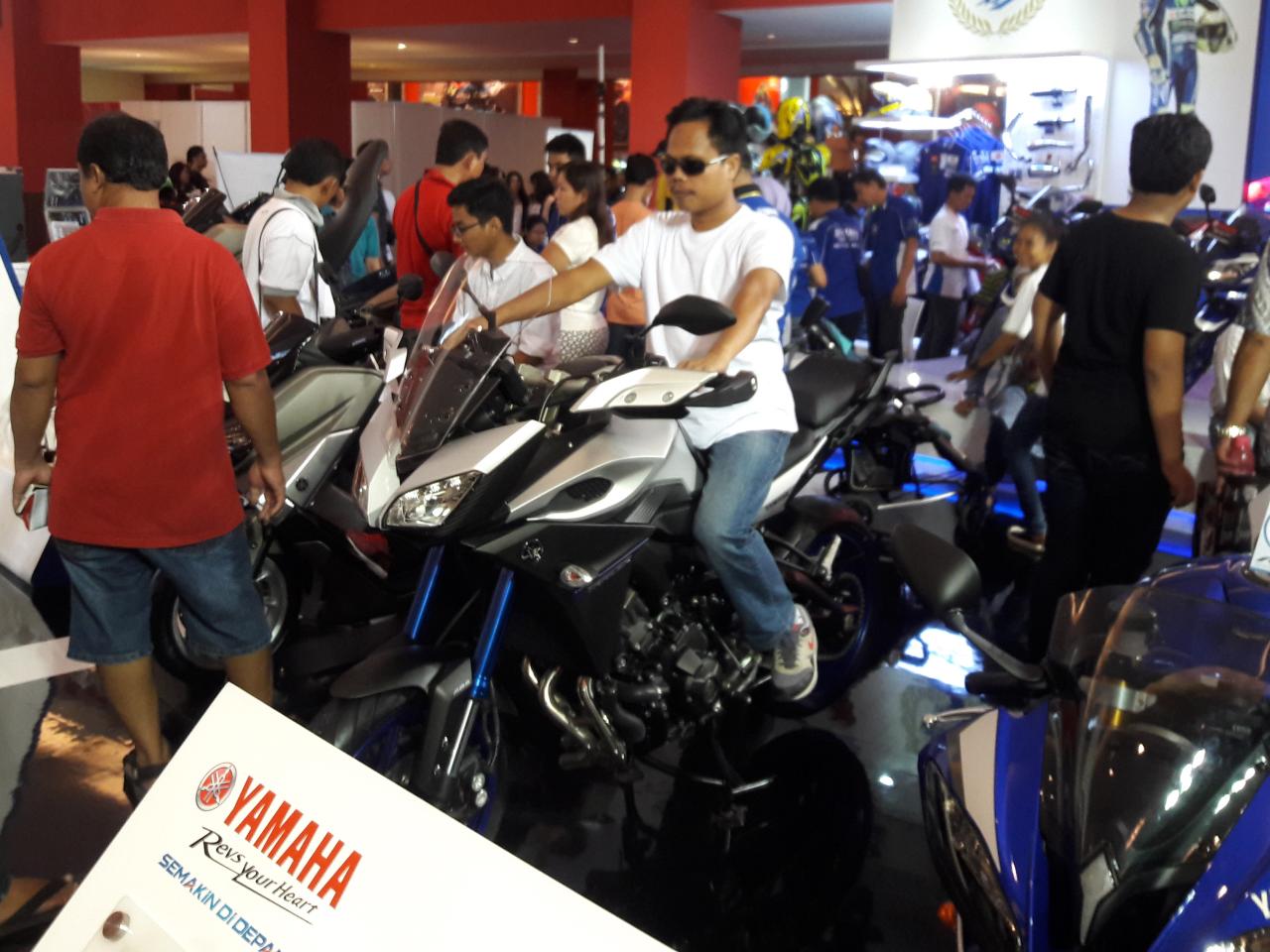 Yang Bening-Bening di IIMS 2016 (16 APRIL 2016)