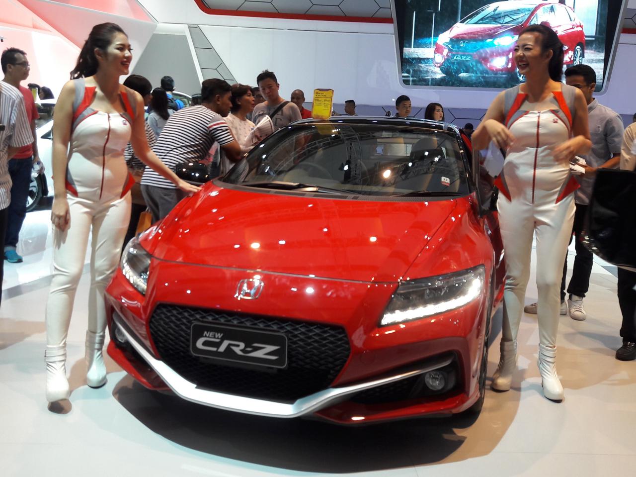 Yang Bening-Bening di IIMS 2016 (16 APRIL 2016)